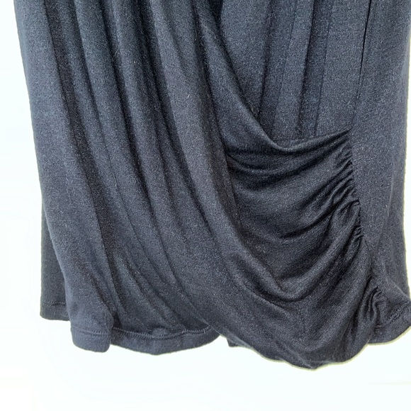 41 Hawthorn Navy Sleeveless Knit Top - Picture 3 of 7